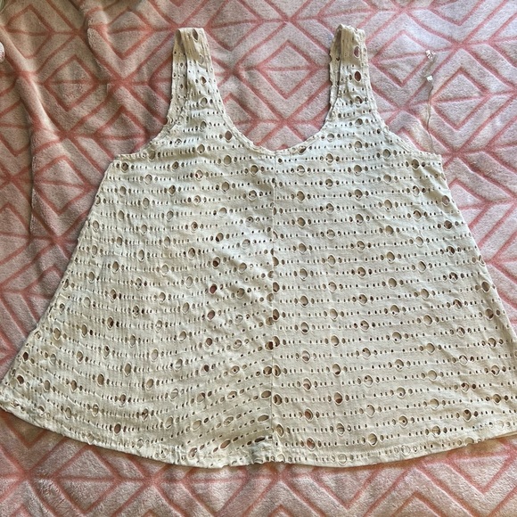 #232 Cover up top or over shirt - Picture 5 of 7